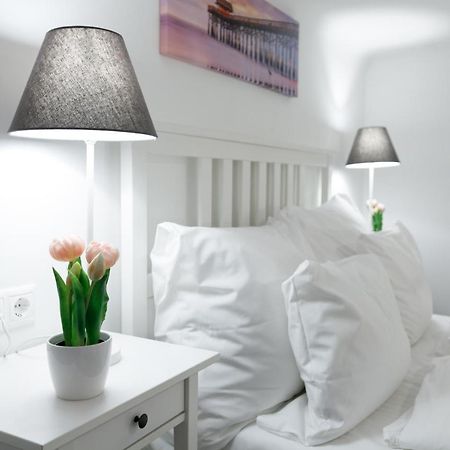 Sleek Minimalist Studio At Inner City Budapest Luaran gambar