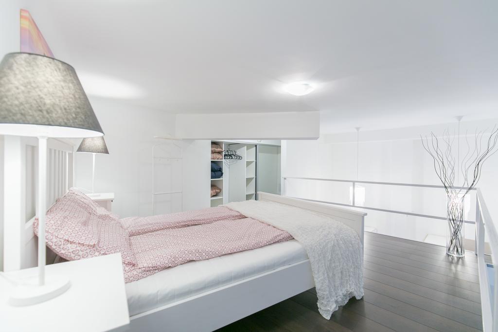 Sleek Minimalist Studio At Inner City Budapest Luaran gambar